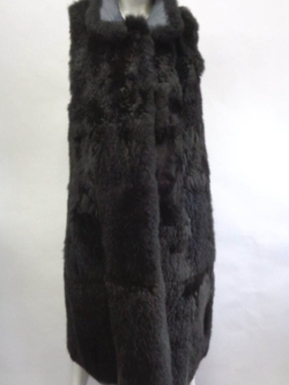 MINT CHARCOAL GRAY OPOSSUM FUR LONG VEST WOMEN WOMAN SIZE 4-6 SMALL